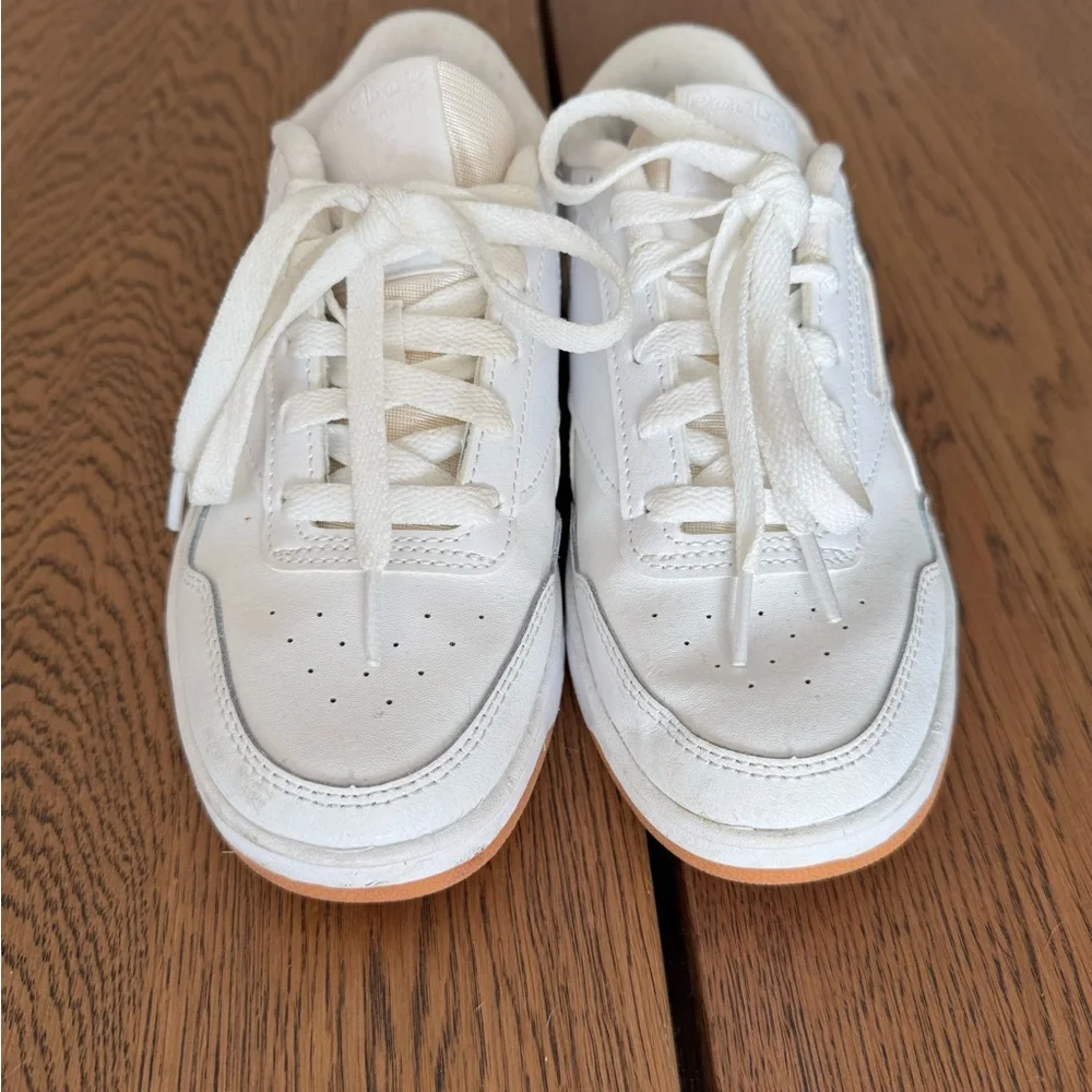 Reebok Women's Club MEMT Sneaker - Picture 2 of 6